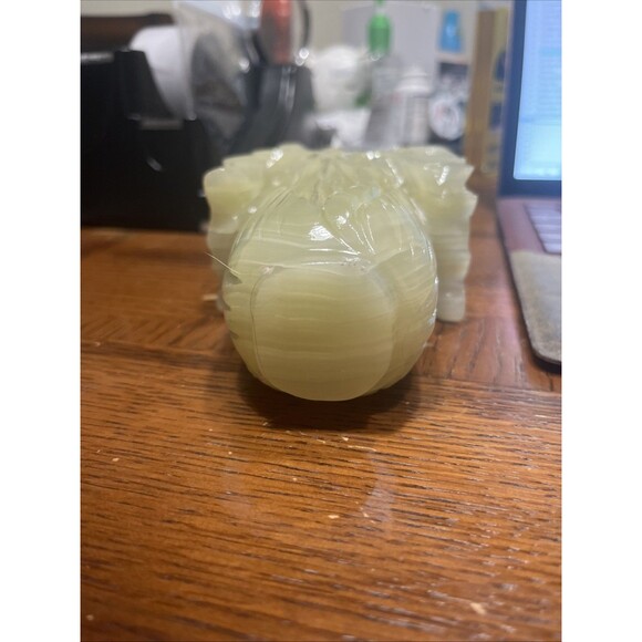 Light Green Jadeite Carved Napa Cabbage - Picture 4 of 5